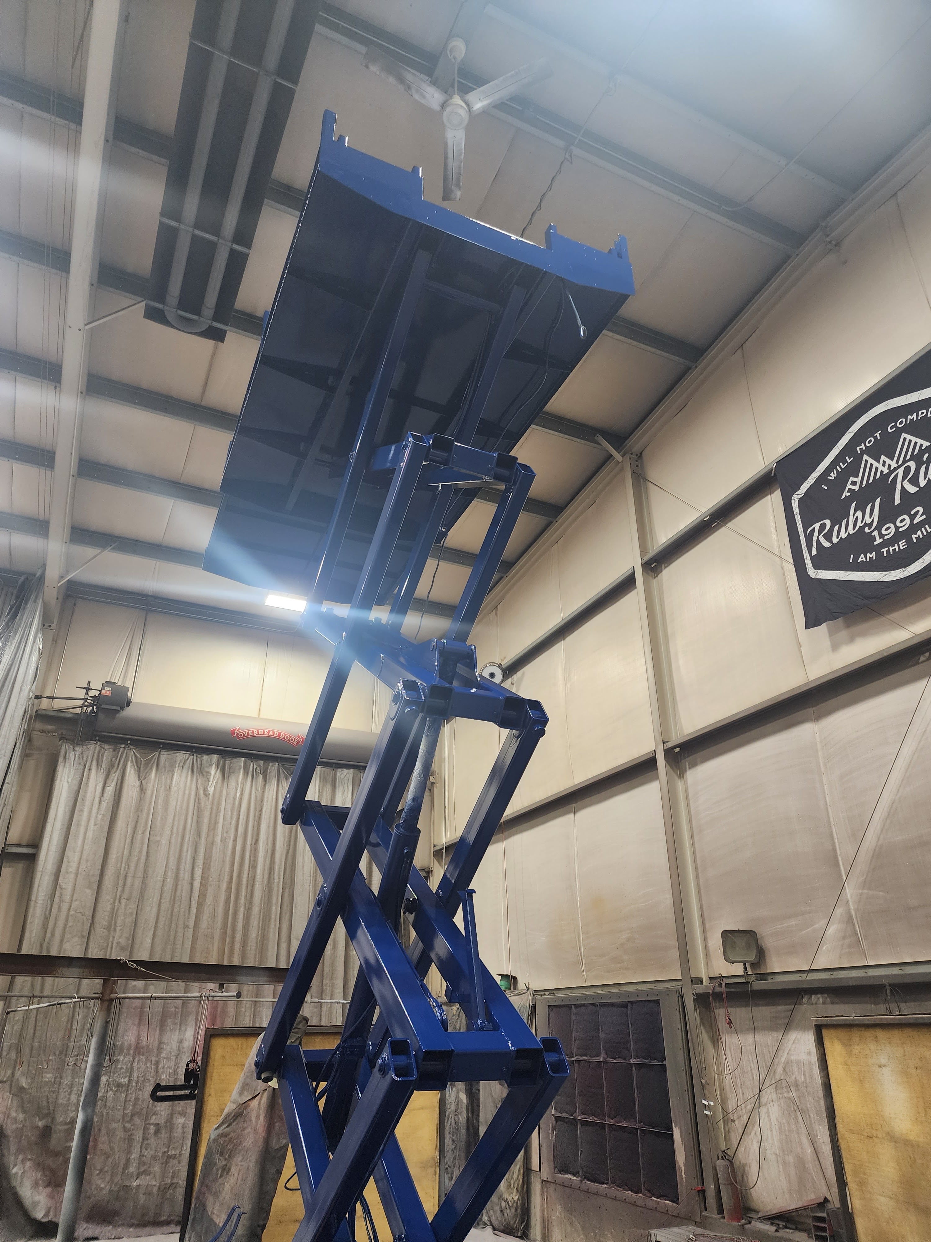 Scissor Lift sandblasted and painted